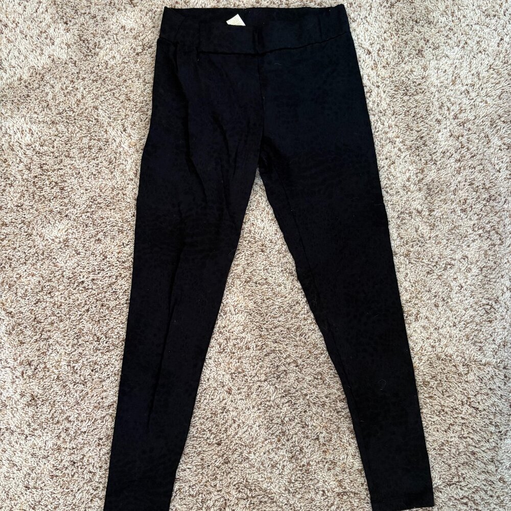 black leggings size medium